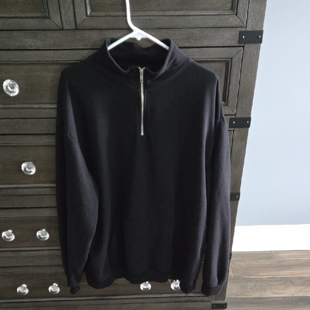 Divided Men's Black Zip-Up Sweater